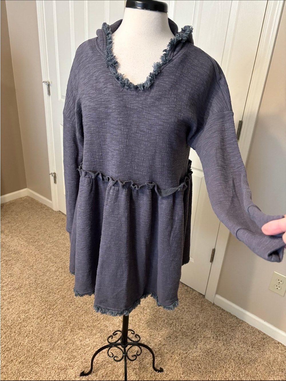 WONDERLAND by Orange brand - tunic length  top.  Size small.  Like new